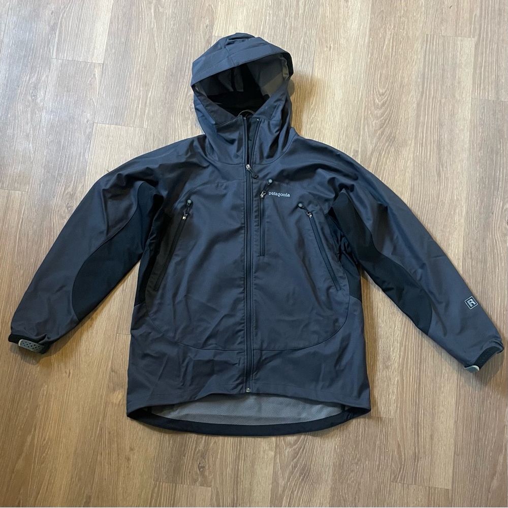 Light Patagonia Jacket - Men’s Large - Like New